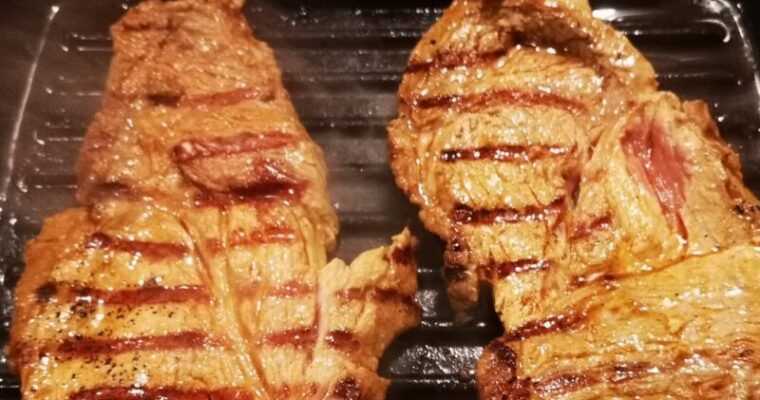 Nackensteaks mit Paprika-Cayenne-Marinade